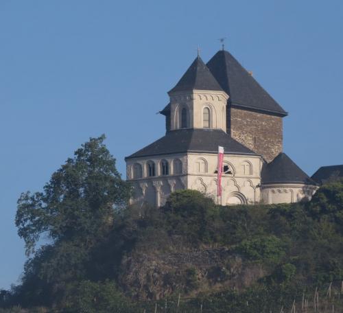 Kobern-Gondorf-Burg-und-Nebel2023-024