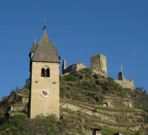 Kobern-Gondorf-Burg-und-Nebel2023-033