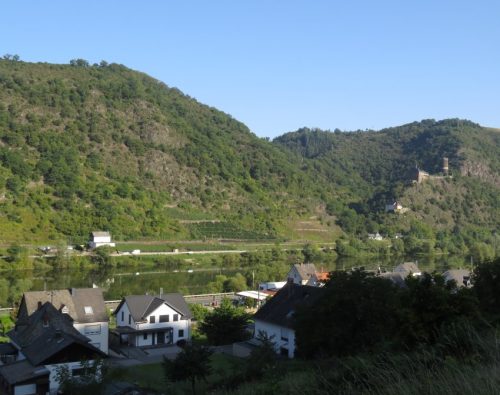 11082025BurgenmitBaybachtal001