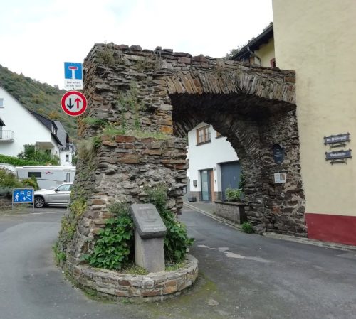 17102025AlkenBurgThurant-001b