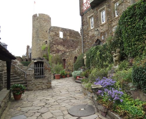 17102025AlkenBurgThurant-031