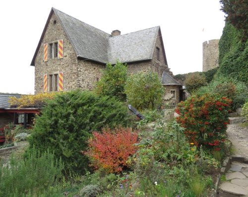 17102025AlkenBurgThurant-061