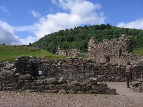 UrquartCastle007-2006