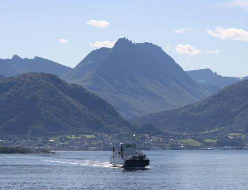 Ferry-Fjord1-Eira