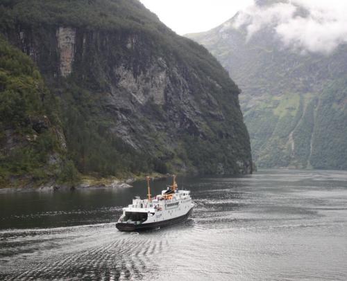 Ferry-Fjord1-Veoey