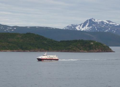 Ferry-Hurtigruten