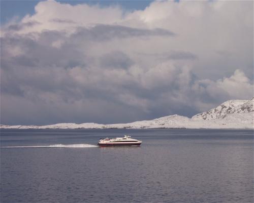 Ferry-Hurtigruten01