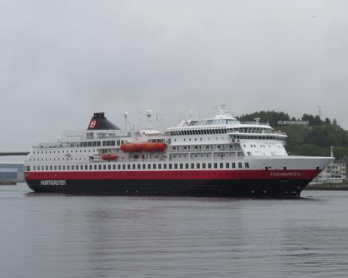 Hurtigruten-MS-Finnmarken04