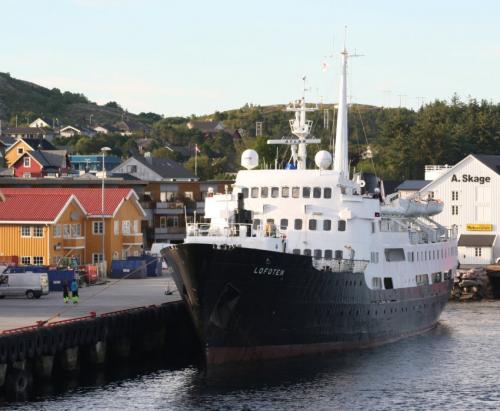 Hurtigruten-MS-Lofoten03