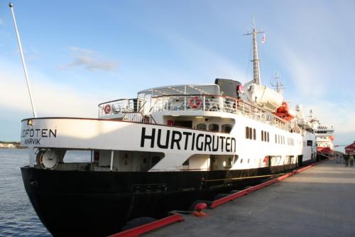 Hurtigruten-MS-Lofoten04