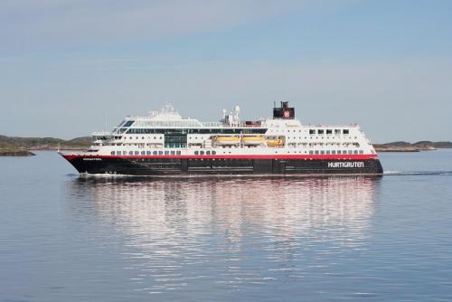 Hurtigruten-MS-Midnatsol04