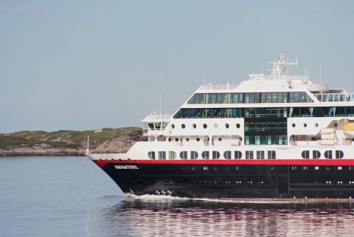 Hurtigruten-MS-Midnatsol05