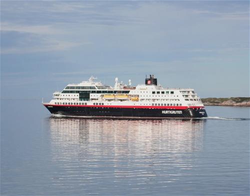 Hurtigruten-MS-Midnatsol06