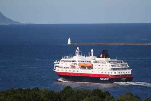 Hurtigruten-MS-Nordlys10