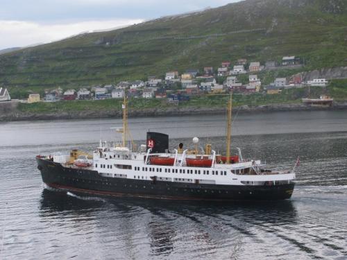 Hurtigruten-MS-Nordstjernen02