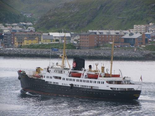 Hurtigruten-MS-Nordstjernen03