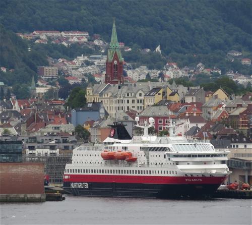 Hurtigruten-MS-Polarlys09