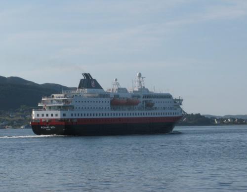 Hurtigruten-MS-Richard-With06