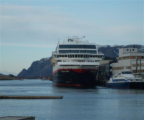 Hurtigruten-MS-Trollfjord15