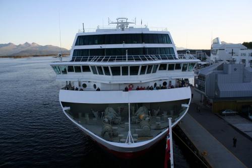 Hurtigruten-MS-Trollfjord19