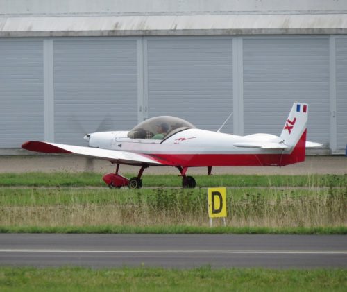 SmallAircraft-62-AYY-02