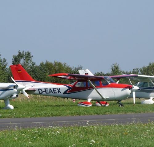 SmallAircraft-D-EAEX-01