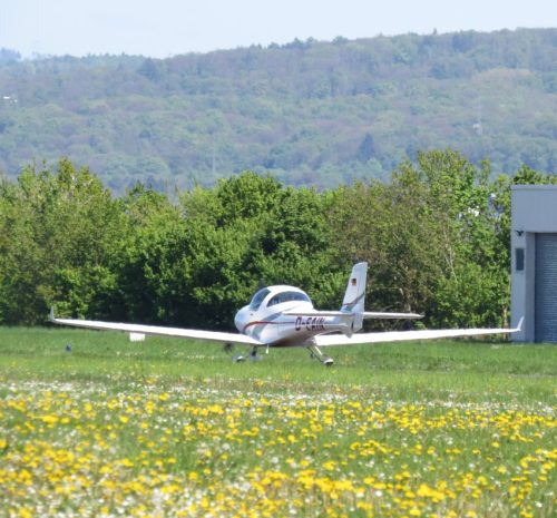 SmallAircraft-D-EAIN-03
