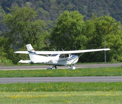SmallAircraft-D-EANG-06