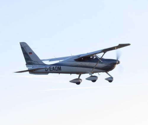 SmallAircraft-D-EAOM-03