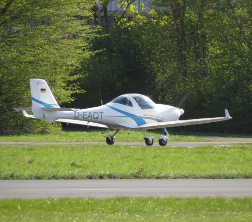 SmallAircraft-D-EAQT-02