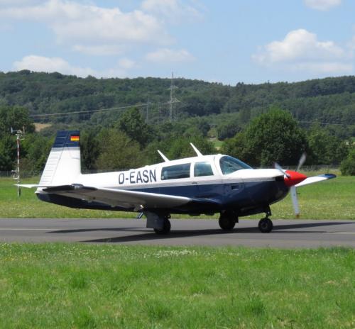 SmallAircraft-D-EASN-03