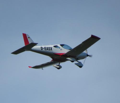 SmallAircraft-D-EASX-01