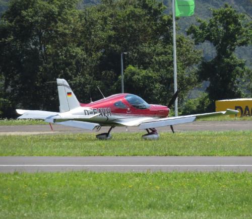SmallAircraft-D-EAVH-02