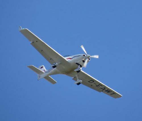 SmallAircraft-D-EAWT-03