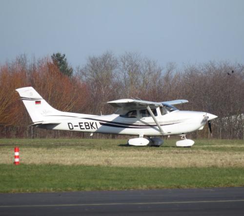 SmallAircraft-D-EBKI-04