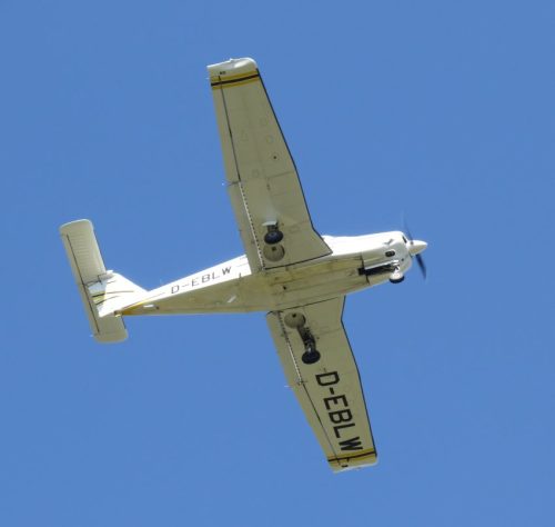 SmallAircraft-D-EBLW-01