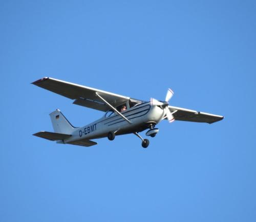 SmallAircraft-D-EBMT-01