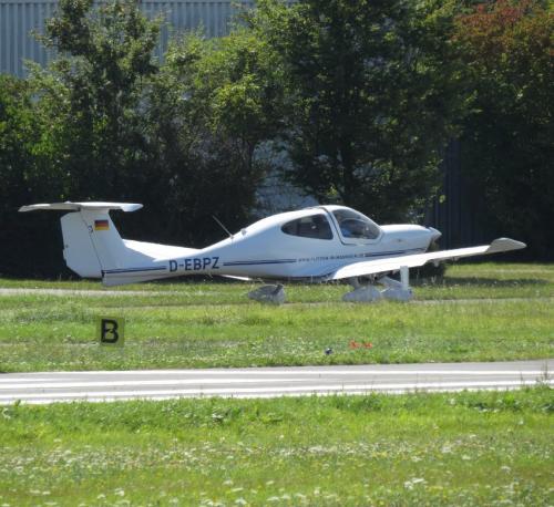 SmallAircraft-D-EBPZ-04