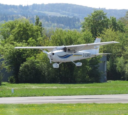 SmallAircraft-D-EBRO-01
