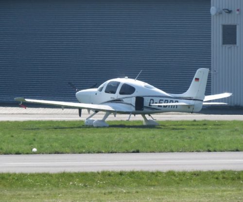 SmallAircraft-D-EBRR-02