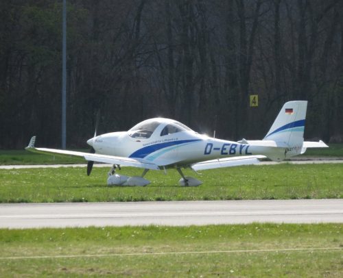 SmallAircraft-D-EBYL-05