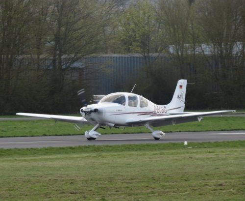 SmallAircraft-D-ECBG-02