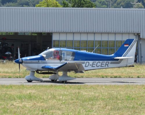 SmallAircraft-D-ECER-04