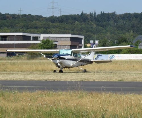 SmallAircraft-D-ECLG-01
