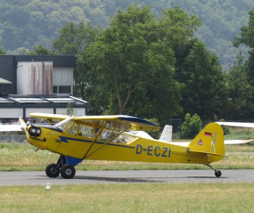 SmallAircraft-D-ECZI-02