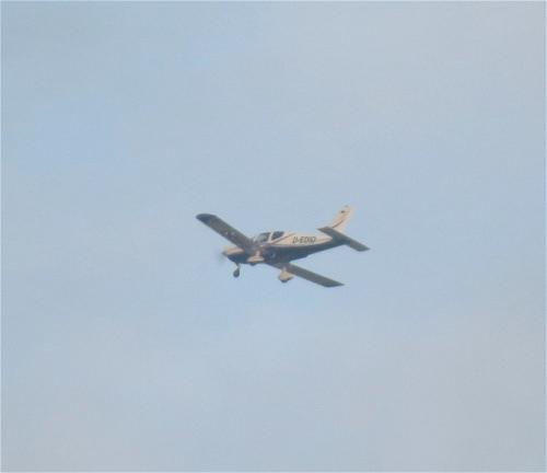 SmallAircraft-D-EDIO-01