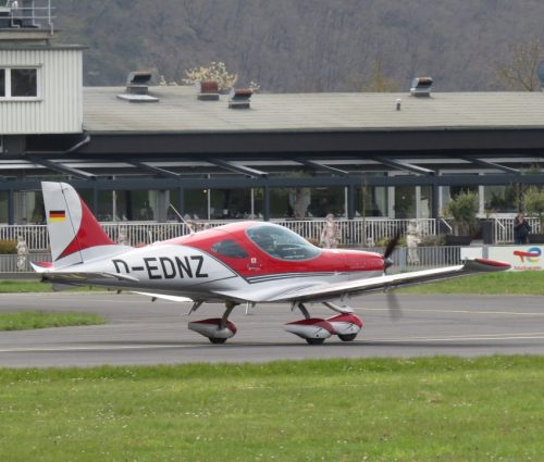 SmallAircraft-D-EDNZ-03