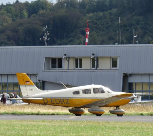 SmallAircraft-D-EDRZ-01