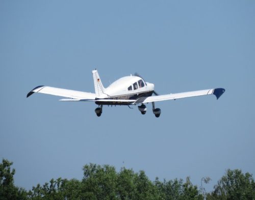 SmallAircraft-D-EDVU-04