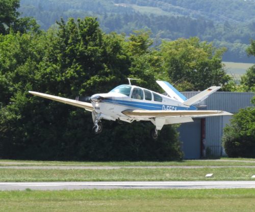 SmallAircraft-D-EECA-06